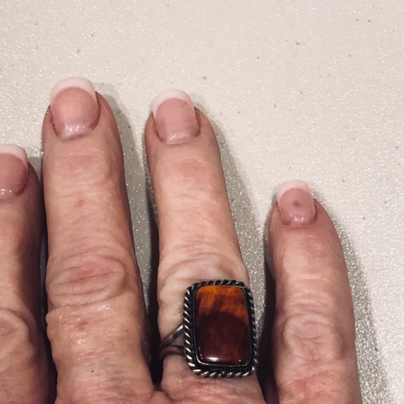 Navajo Sterling Silver Spiny Oyster - Picture 16 of 16